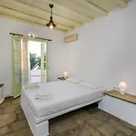 Agrelia Seafront Residences * Agios Romanos