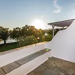 Agrelia Seafront Residences Agios Romanos