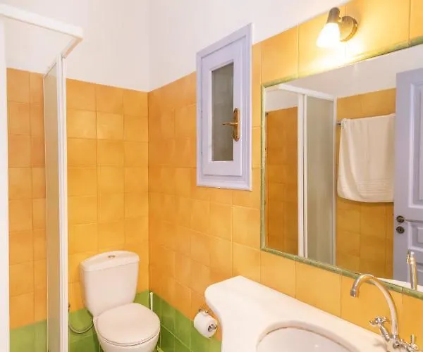 Agrelia Seafront Residences * Άγιος Ρομανός