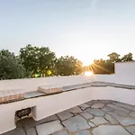 Agrelia Seafront Residences * Agios Romanos