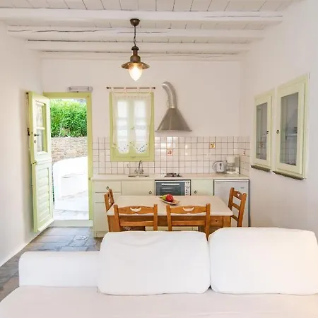 Agrelia Seafront Residences Agios Romanos