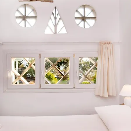 Agrelia Seafront Residences * Agios Romanos