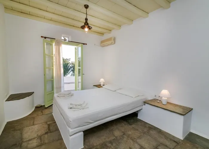 Agrelia Seafront Residences * Agios Romanos